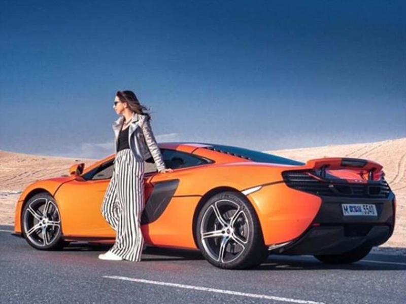 نادي السيارات الخارقة النسائي يجتمع لأول مرة في دبي